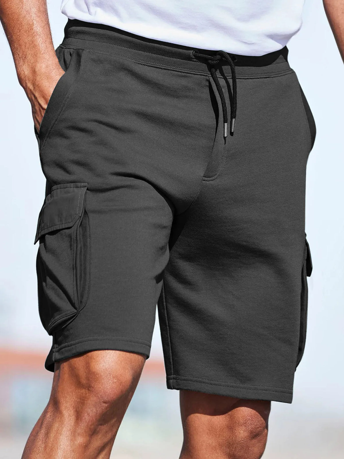 Men's Everyday Multi-Pocket Drawstring Solid Color Comfort Shorts